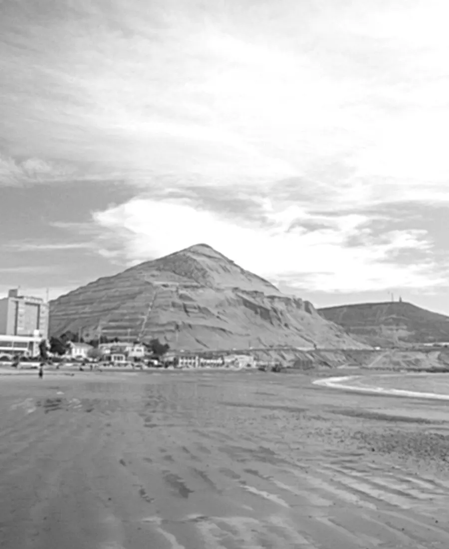 Costa de Comodoro Rivadavia junto al cerro Chenque